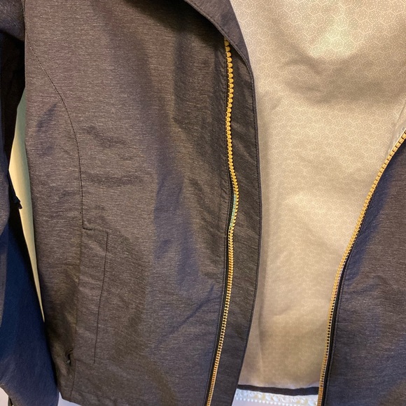 North Face Rain Jacket - Picture 2 of 7